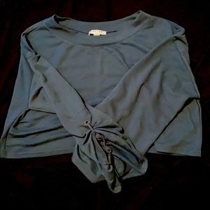 Cropped blue sweater